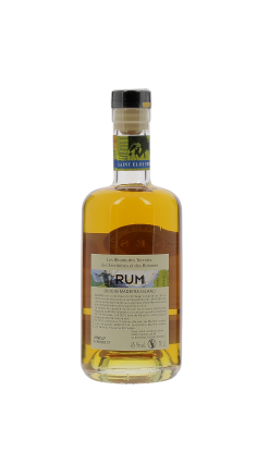 Rhum Madeira Island pure fresh roxa cane